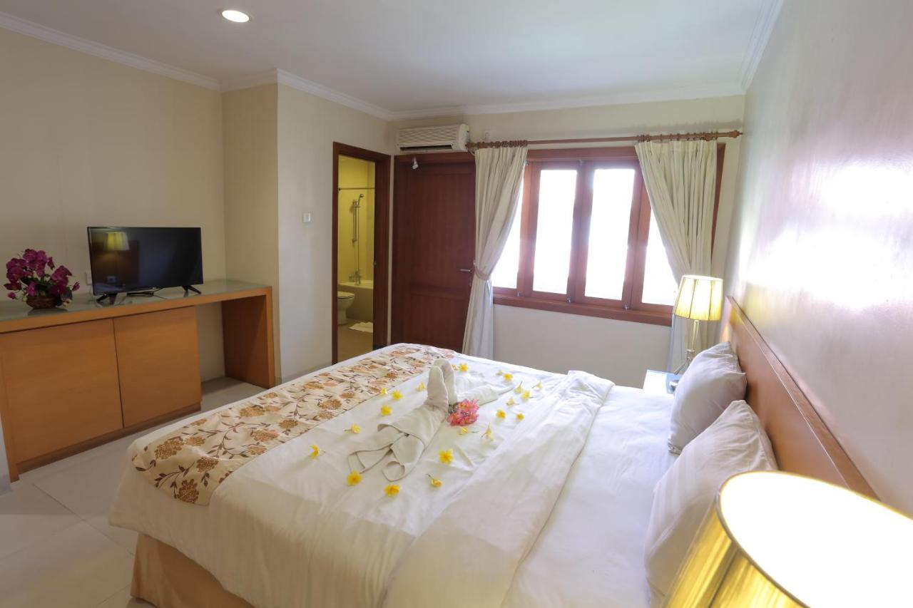 Country Heritage Hotel Surabaya Dış mekan fotoğraf