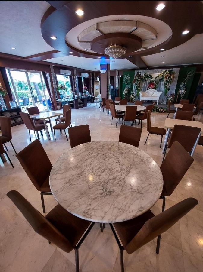 Country Heritage Hotel Surabaya Dış mekan fotoğraf